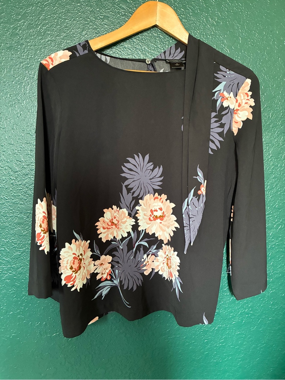 Ann Taylor Black Floral Long-Sleeve Blouse with Cream & Blush Blooms size:S